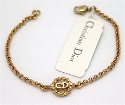 pulsera christian dior precio original|pulseras cristianas para mujer.